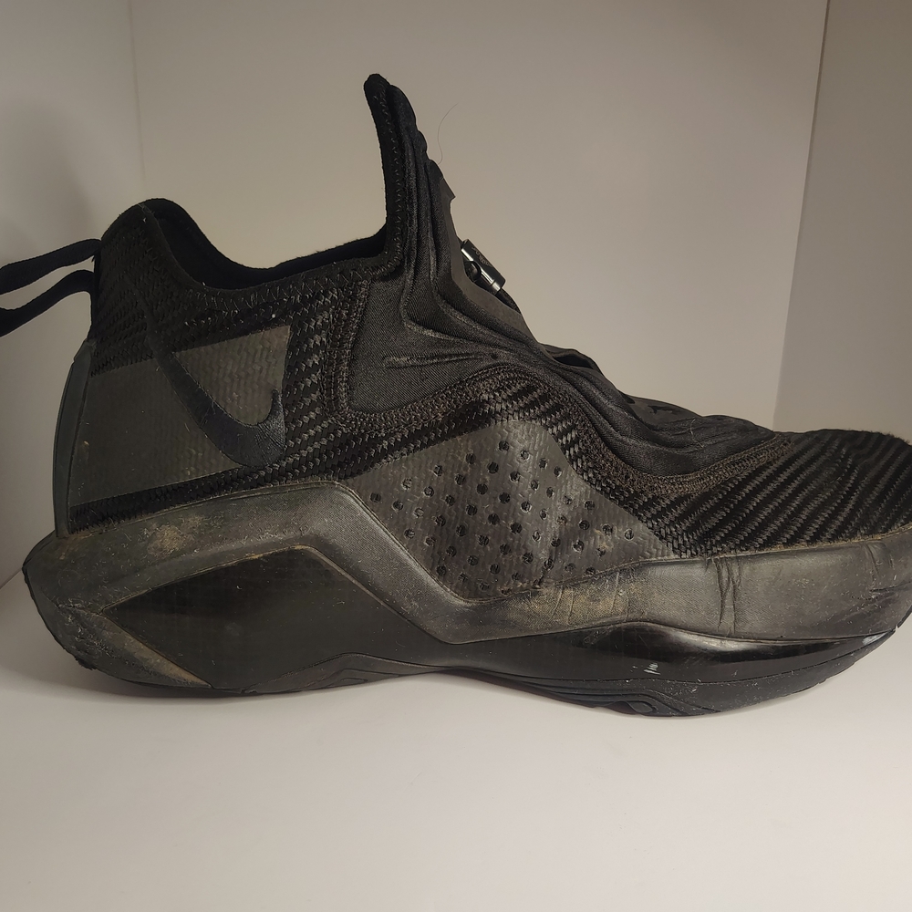Nike LeBron Soldier 14 triple black size 13